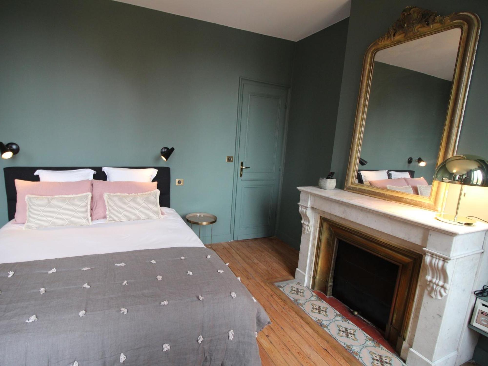B&B L'Escapade Bordelaise - Cote Jardin Bordeaux Phòng bức ảnh